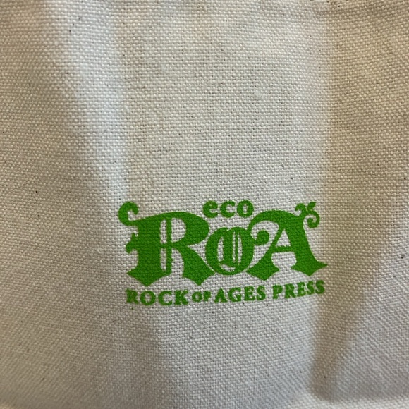 Keep Calm and Carry On canvas tote by ROA - Picture 4 of 10